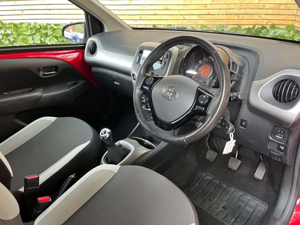 2017 TOYOTA AYGO 2017 TOYOTA AYGO