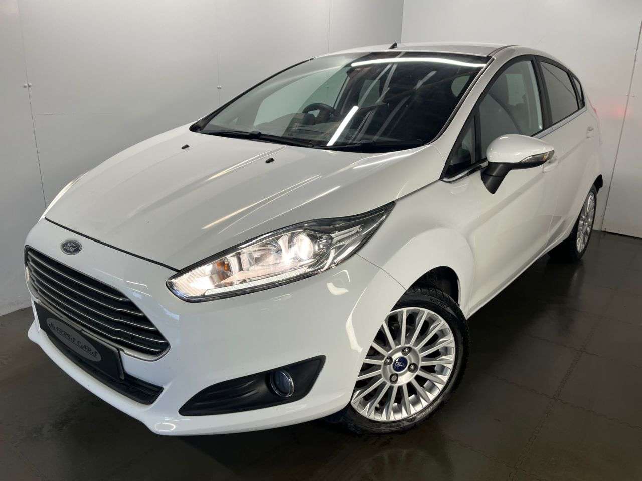 A 2013 FORD FIESTA 1.0T EcoBoost Titanium X Hatchback 5dr Petrol Manual Euro 5 (s/s) (125 ps) A 2013 FORD FIESTA 1.0T EcoBoost Titanium X Hatchback 5dr Petrol Manual Euro 5 (s/s) (125 ps)