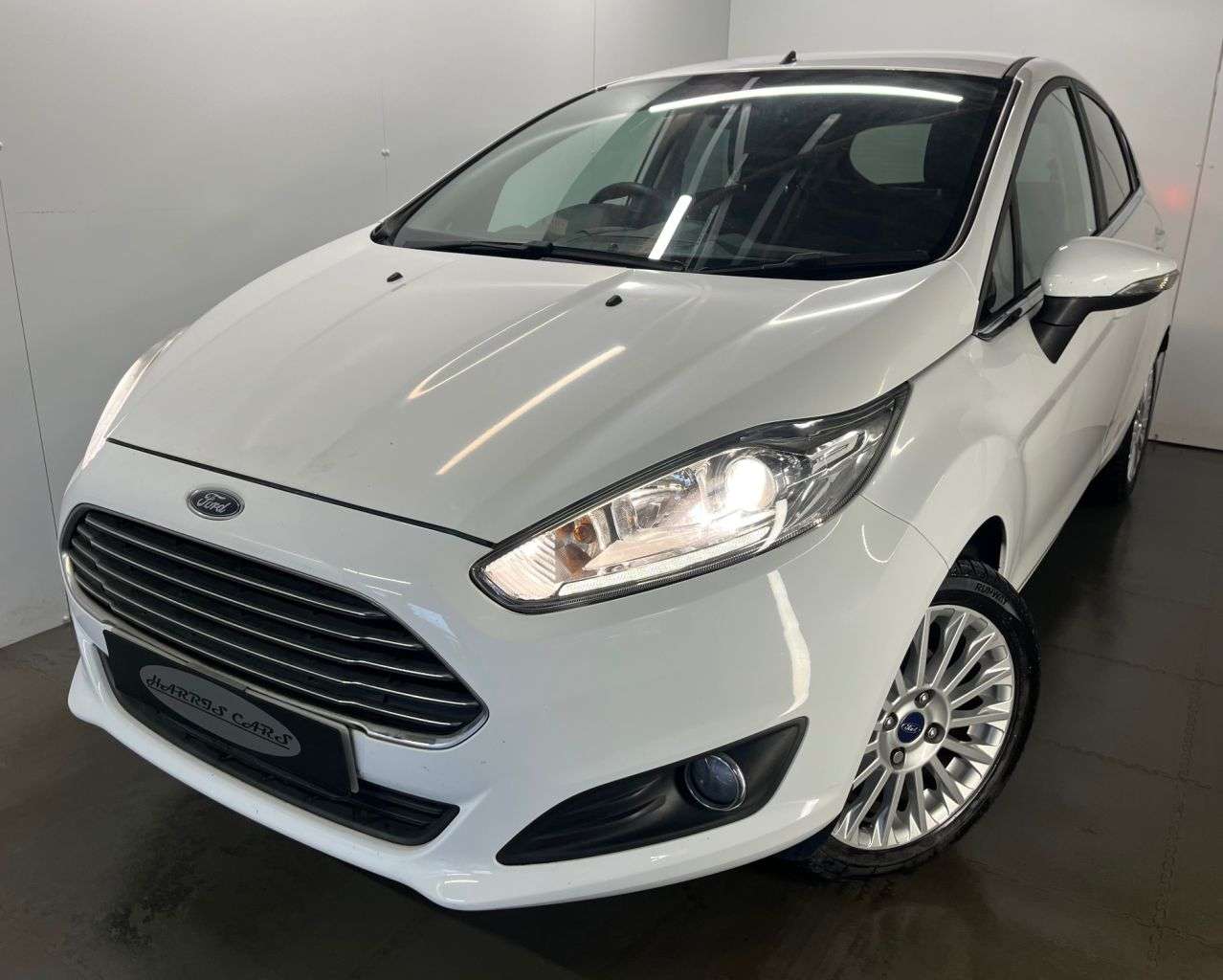 A 2013 FORD FIESTA 1.0T EcoBoost Titanium X Hatchback 5dr Petrol Manual Euro 5 (s/s) (125 ps) A 2013 FORD FIESTA 1.0T EcoBoost Titanium X Hatchback 5dr Petrol Manual Euro 5 (s/s) (125 ps)