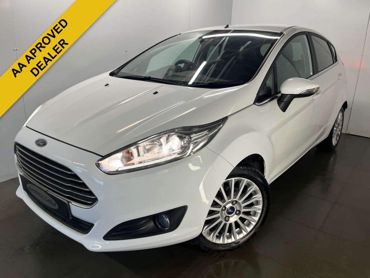 A 2013 FORD FIESTA 1.0T EcoBoost Titanium X Hatchback 5dr Petrol Manual Euro 5 (s/s) (125 ps) A 2013 FORD FIESTA 1.0T EcoBoost Titanium X Hatchback 5dr Petrol Manual Euro 5 (s/s) (125 ps)