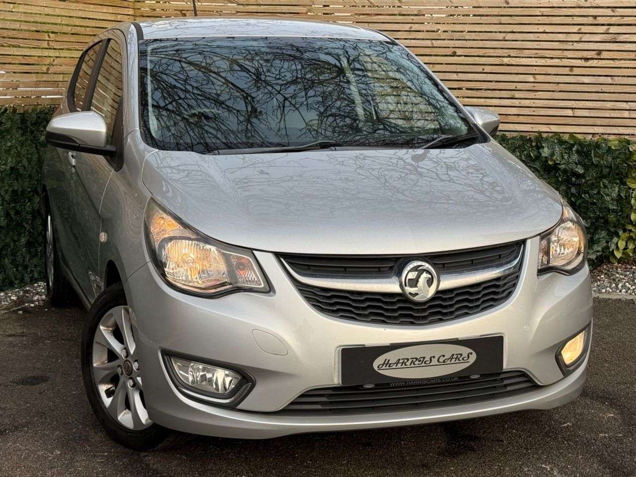 A 2017 VAUXHALL VIVA 1.0i SL Hatchback 5dr Petrol Manual Euro 6 (75 ps) 12 MONTHS AA, FRESH SERV A 2017 VAUXHALL VIVA 1.0i SL Hatchback 5dr Petrol Manual Euro 6 (75 ps) 12 MONTHS AA, FRESH SERV