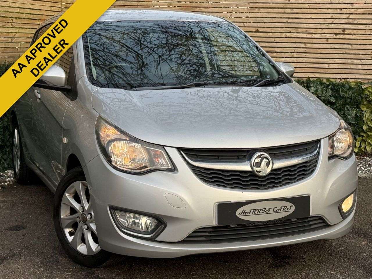 A 2017 VAUXHALL VIVA 1.0i SL Hatchback 5dr Petrol Manual Euro 6 (75 ps) 12 MONTHS AA, FRESH SERV A 2017 VAUXHALL VIVA 1.0i SL Hatchback 5dr Petrol Manual Euro 6 (75 ps) 12 MONTHS AA, FRESH SERV