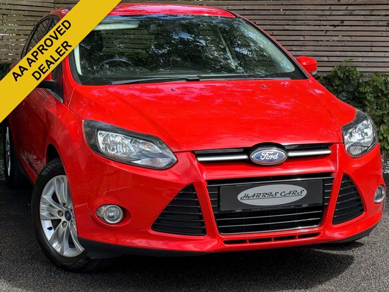 A 2014 FORD FOCUS 1.0T EcoBoost Titanium Navigator Hatchback 5dr Petrol Manual Euro 5 (s/s) ( A 2014 FORD FOCUS 1.0T EcoBoost Titanium Navigator Hatchback 5dr Petrol Manual Euro 5 (s/s) (