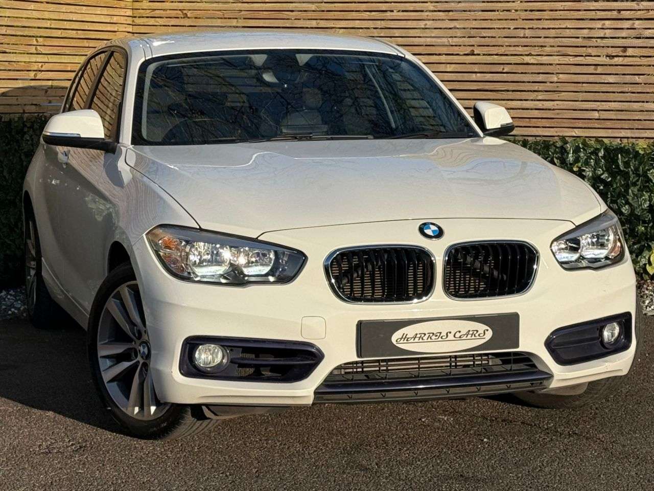 A 2019 BMW 1 SERIES 1.5 118i GPF Sport Hatchback 5dr Petrol Auto Euro 6 (s/s) (136 ps) 12 MONTH A 2019 BMW 1 SERIES 1.5 118i GPF Sport Hatchback 5dr Petrol Auto Euro 6 (s/s) (136 ps) 12 MONTH