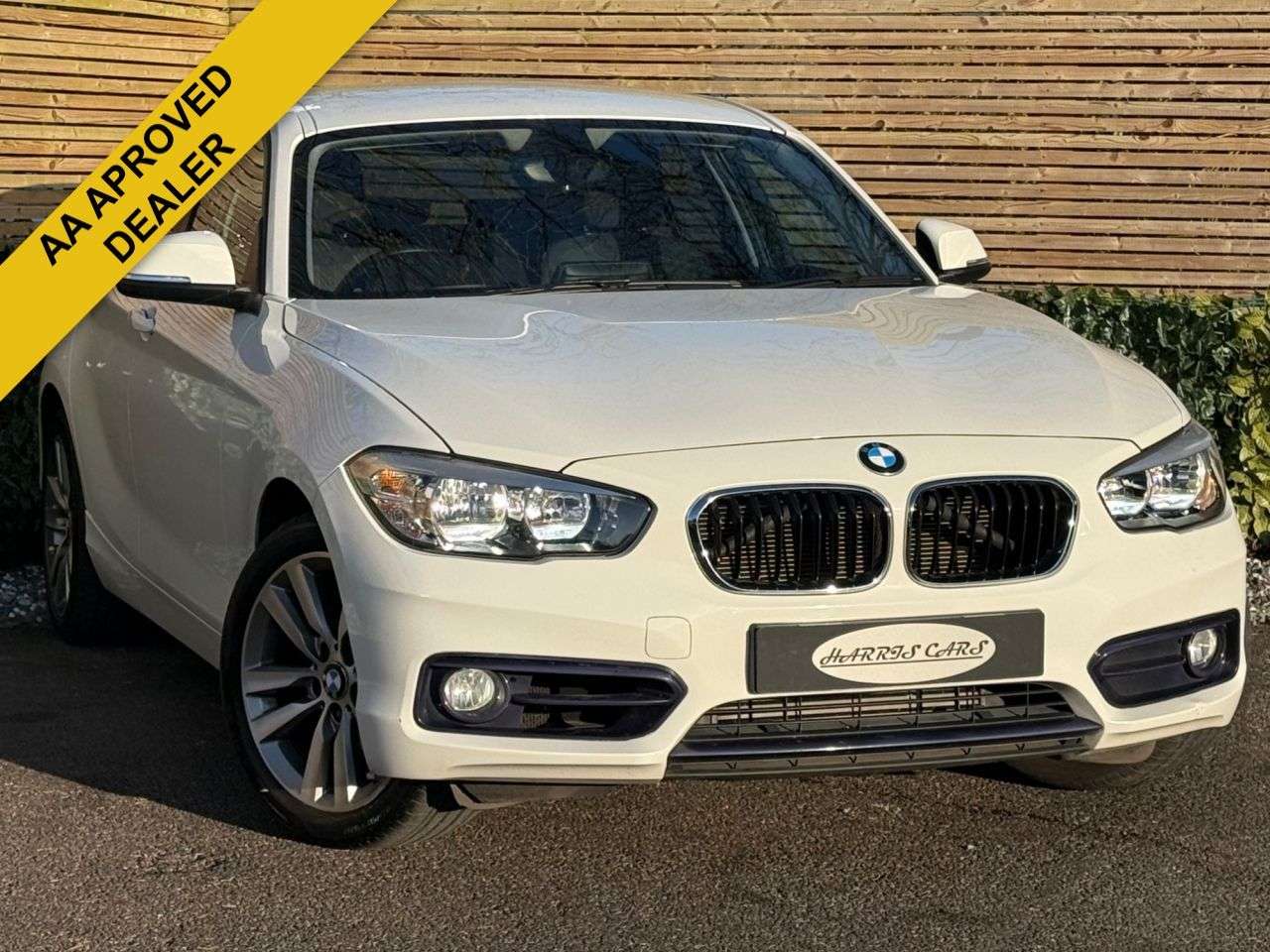 A 2019 BMW 1 SERIES 1.5 118i GPF Sport Hatchback 5dr Petrol Auto Euro 6 (s/s) (136 ps) 12 MONTH A 2019 BMW 1 SERIES 1.5 118i GPF Sport Hatchback 5dr Petrol Auto Euro 6 (s/s) (136 ps) 12 MONTH
