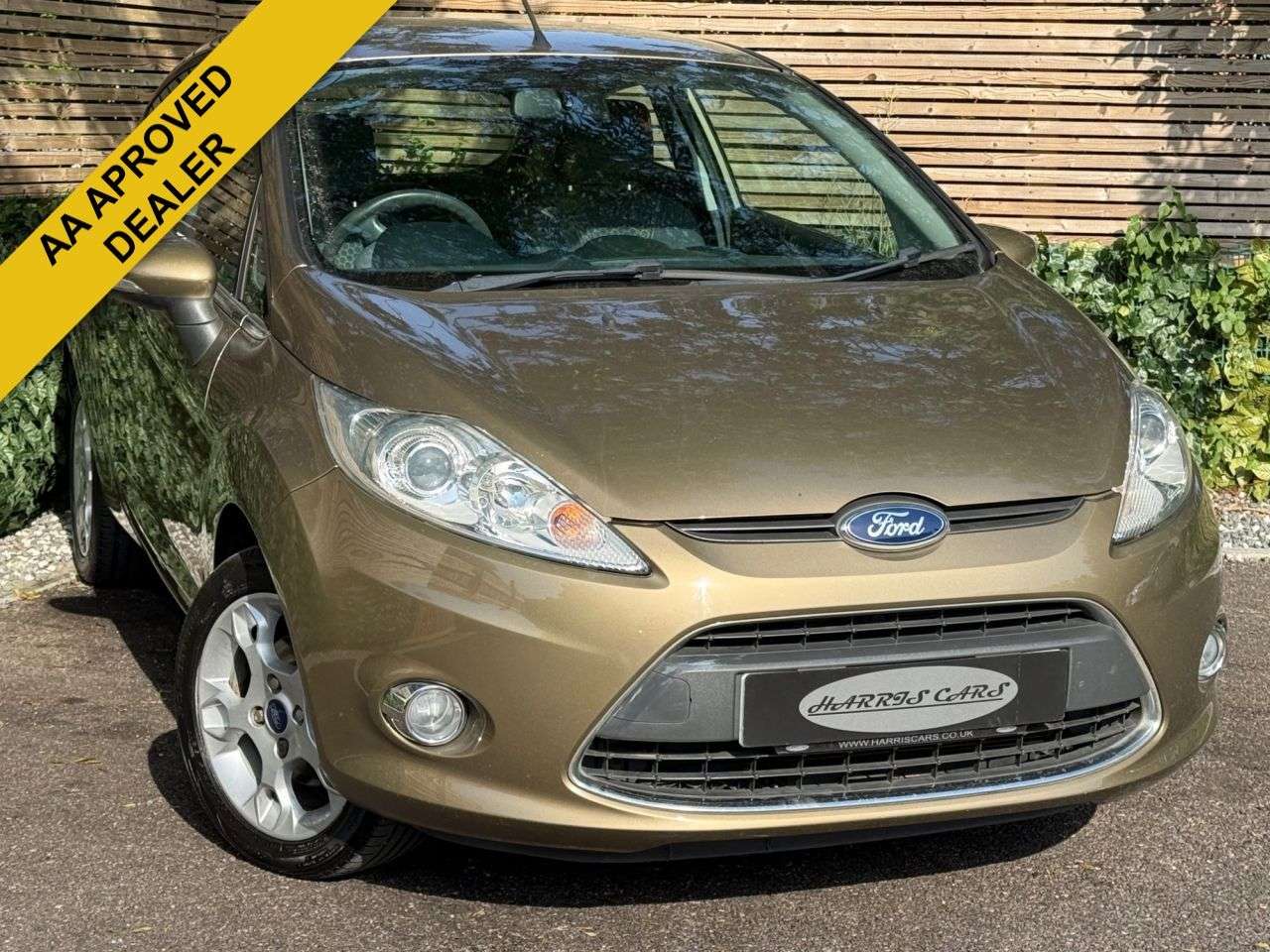 A 2012 FORD FIESTA 1.25 Zetec Hatchback 3dr Petrol Manual (129 g/km, 81 bhp) 12 MONTHS AA, FRE A 2012 FORD FIESTA 1.25 Zetec Hatchback 3dr Petrol Manual (129 g/km, 81 bhp) 12 MONTHS AA, FRE
