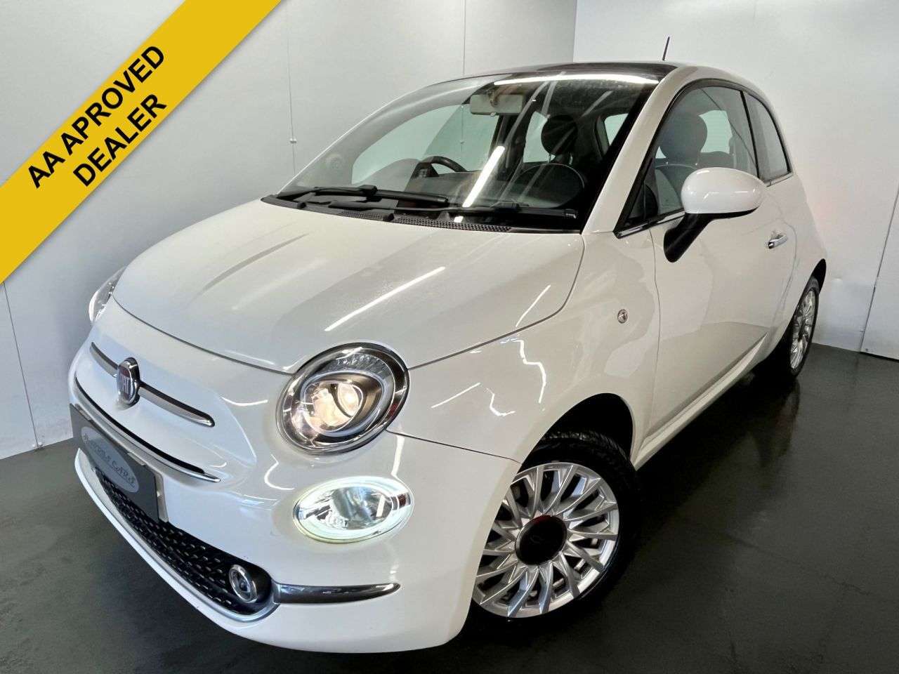 A 2016 FIAT 500 1.2 Lounge Hatchback 3dr Petrol Manual Euro 6 (s/s) (69 bhp) 12 MONTHS AA, A 2016 FIAT 500 1.2 Lounge Hatchback 3dr Petrol Manual Euro 6 (s/s) (69 bhp) 12 MONTHS AA,