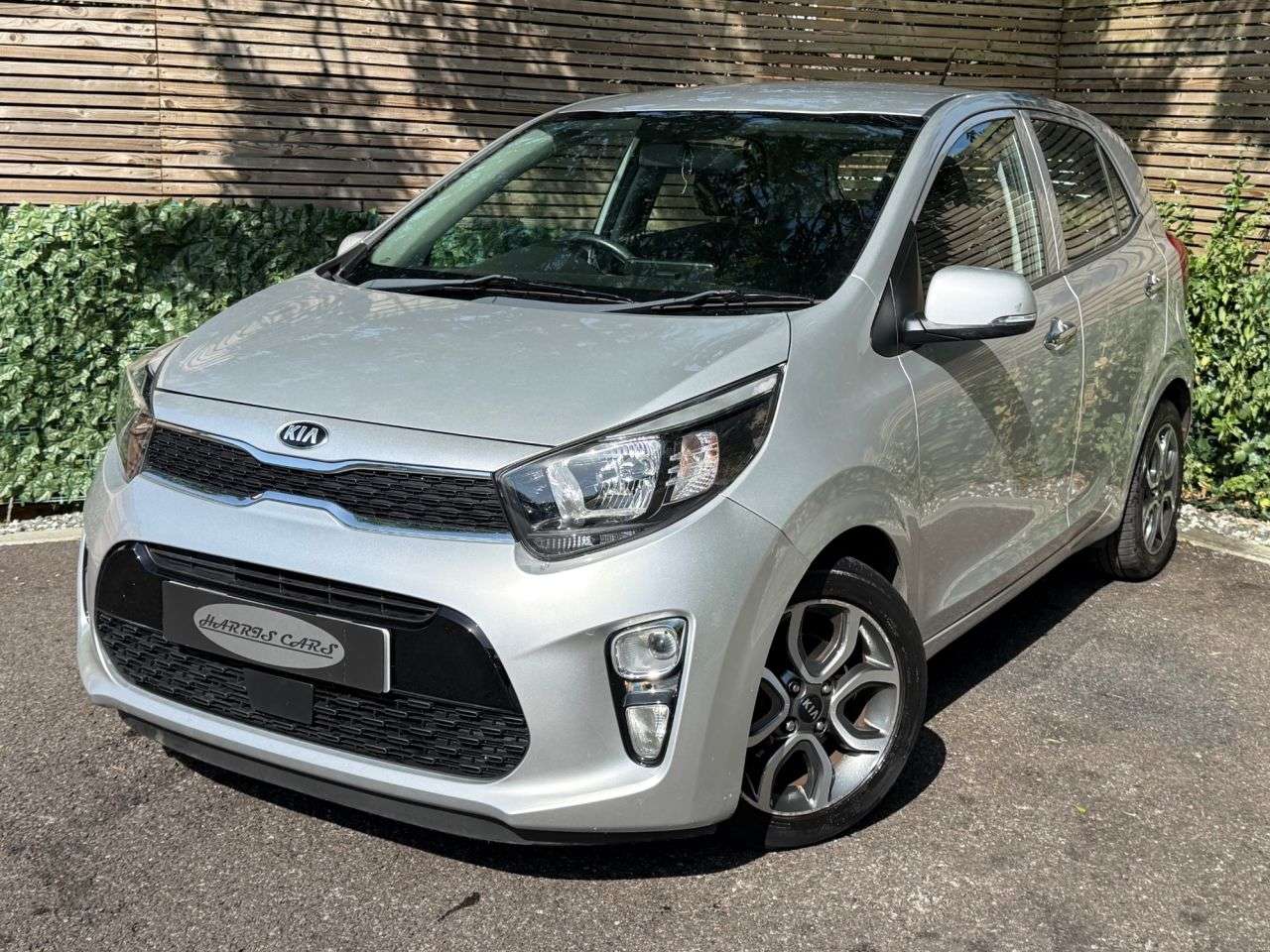 A 2017 KIA PICANTO 1.25 3 Hatchback 5dr Petrol Auto Euro 6 (83 bhp) 12 MONTHS AA, FRESH SERVIC A 2017 KIA PICANTO 1.25 3 Hatchback 5dr Petrol Auto Euro 6 (83 bhp) 12 MONTHS AA, FRESH SERVIC