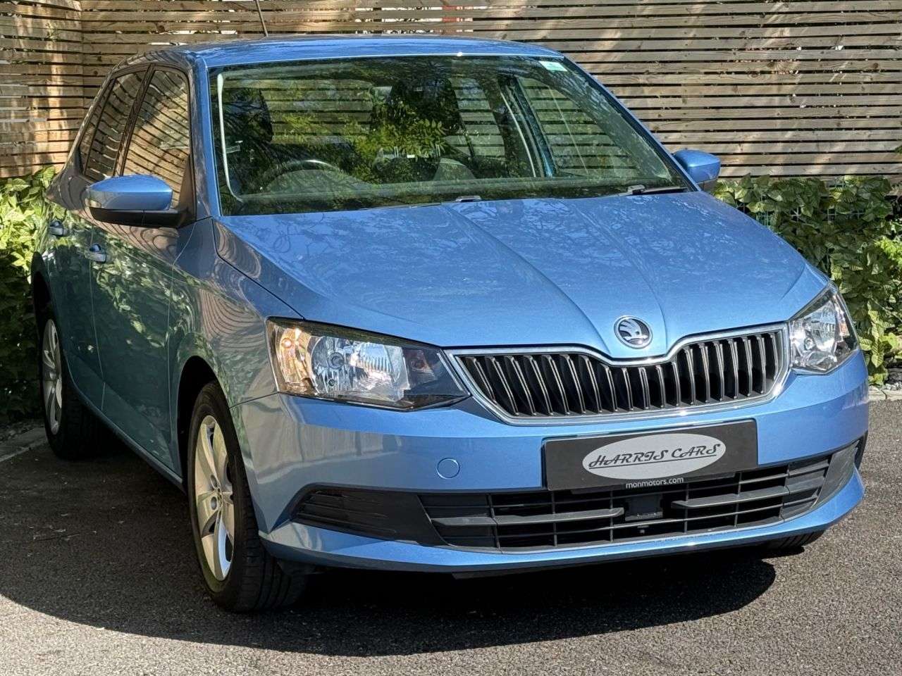 A 2015 SKODA FABIA 1.2 TSI SE L Hatchback 5dr Petrol DSG Euro 6 (s/s) (110 ps) 12 MONTHS AA, F A 2015 SKODA FABIA 1.2 TSI SE L Hatchback 5dr Petrol DSG Euro 6 (s/s) (110 ps) 12 MONTHS AA, F