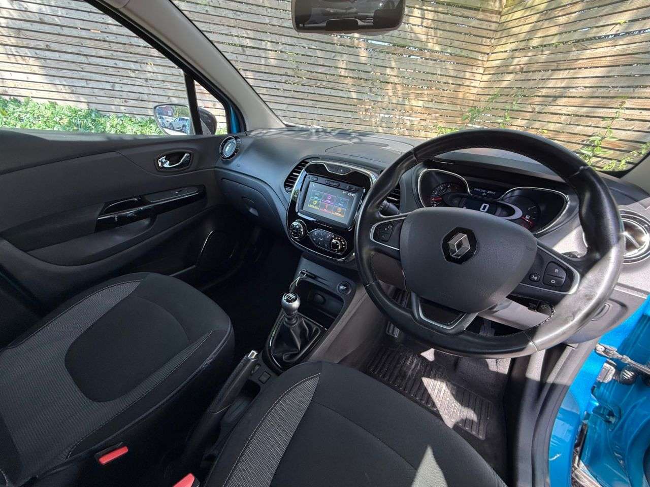 2017 RENAULT CAPTUR 2017 RENAULT CAPTUR