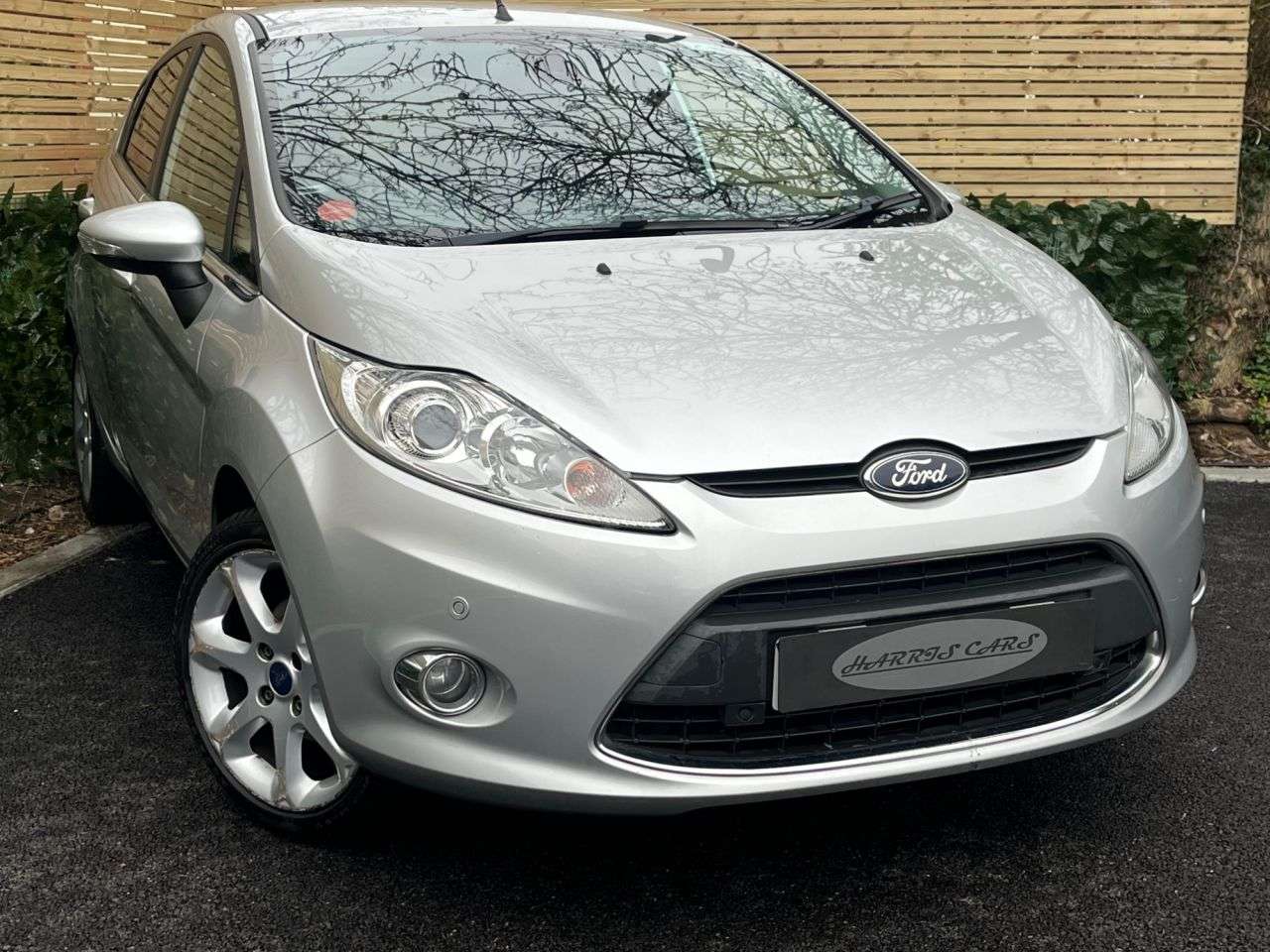A 2010 FORD FIESTA 1.25 Zetec Hatchback 5dr Petrol Manual (129 g/km, 81 bhp) 12 MONTHS AA, FRE A 2010 FORD FIESTA 1.25 Zetec Hatchback 5dr Petrol Manual (129 g/km, 81 bhp) 12 MONTHS AA, FRE