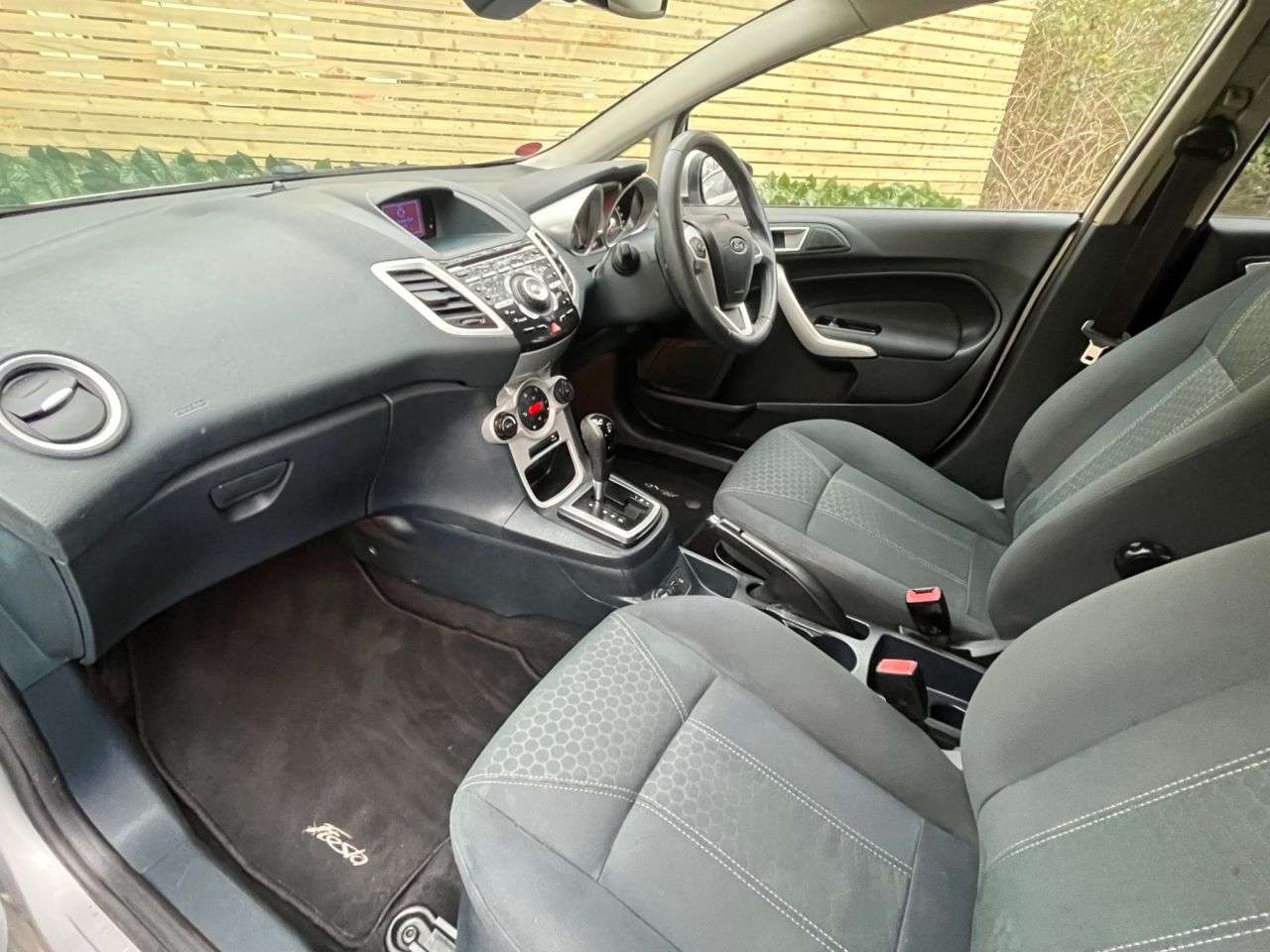 2010 FORD FIESTA 2010 FORD FIESTA