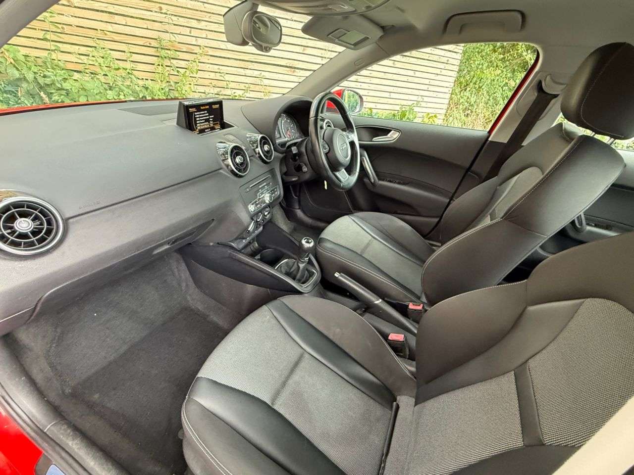 2015 AUDI A1 2015 AUDI A1