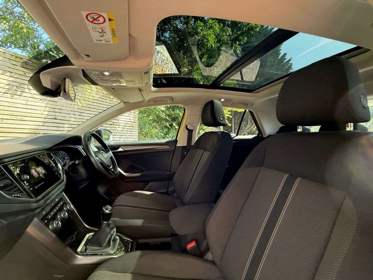 2018 VOLKSWAGEN T-ROC 2018 VOLKSWAGEN T-ROC