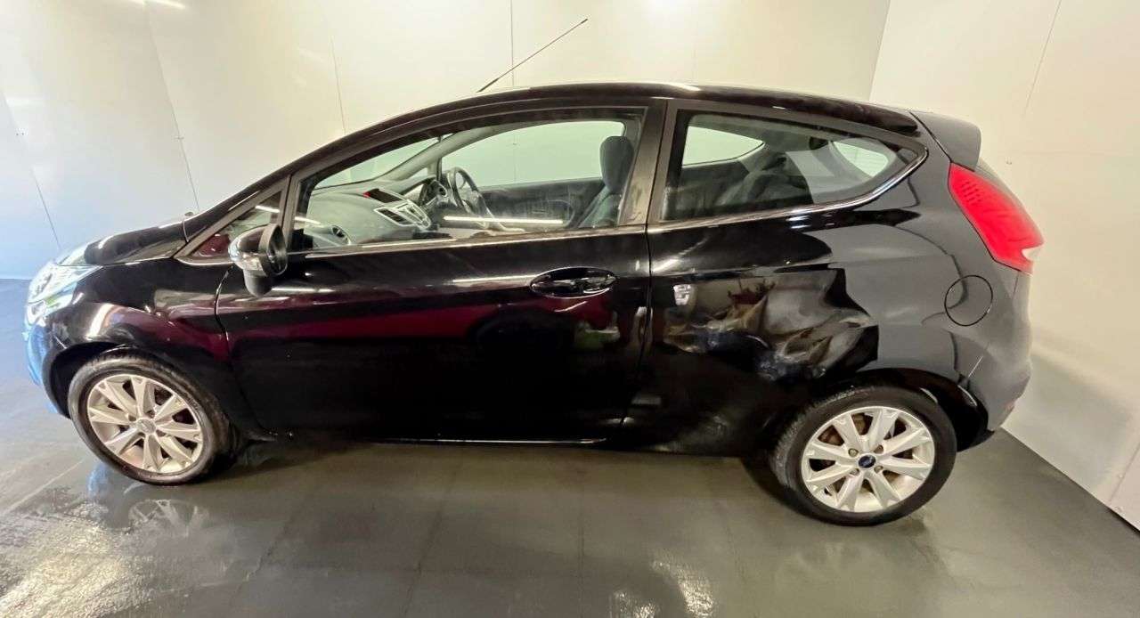 2010 FORD FIESTA 2010 FORD FIESTA