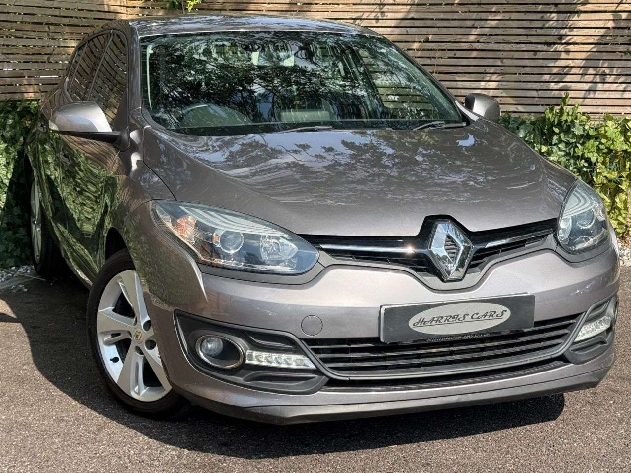 A 2013 RENAULT MEGANE 1.5 dCi Dynamique TomTom Hatchback 5dr Diesel Manual Euro 5 (s/s) (110 ps) A 2013 RENAULT MEGANE 1.5 dCi Dynamique TomTom Hatchback 5dr Diesel Manual Euro 5 (s/s) (110 ps)