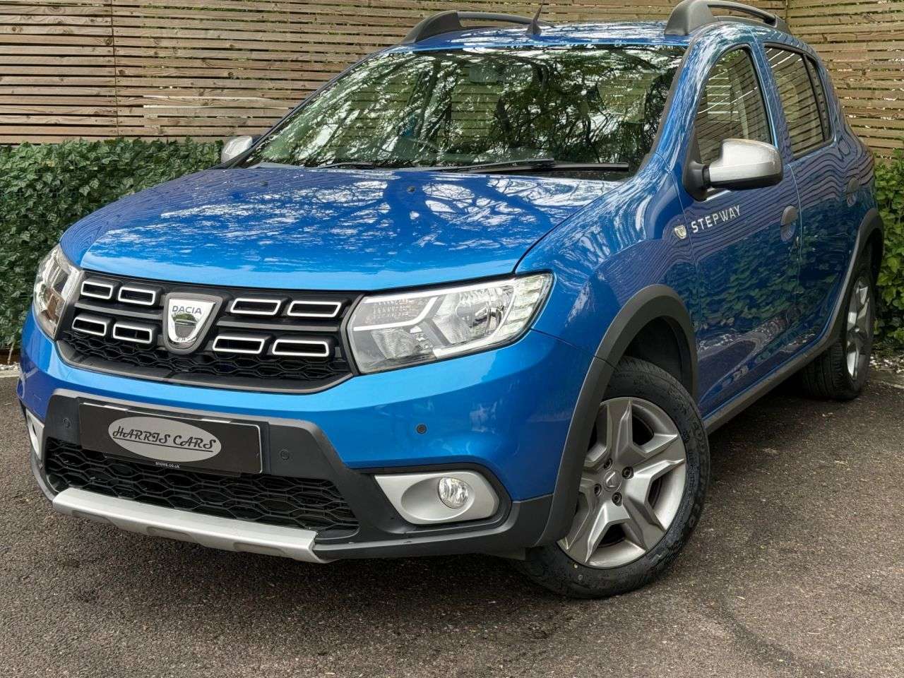 A 2016 DACIA SANDERO STEPWAY 0.9 TCe Laureate Hatchback 5dr Petrol Manual Euro 6 (s/s) (90 ps) 12 MONTHS A 2016 DACIA SANDERO STEPWAY 0.9 TCe Laureate Hatchback 5dr Petrol Manual Euro 6 (s/s) (90 ps) 12 MONTHS