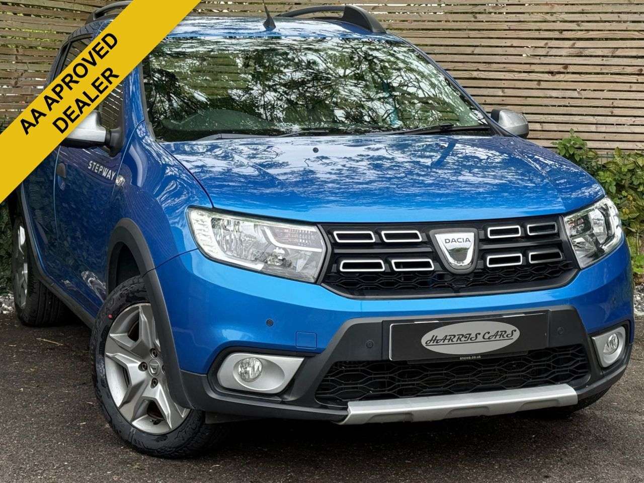 A 2016 DACIA SANDERO STEPWAY 0.9 TCe Laureate Hatchback 5dr Petrol Manual Euro 6 (s/s) (90 ps) 12 MONTHS A 2016 DACIA SANDERO STEPWAY 0.9 TCe Laureate Hatchback 5dr Petrol Manual Euro 6 (s/s) (90 ps) 12 MONTHS