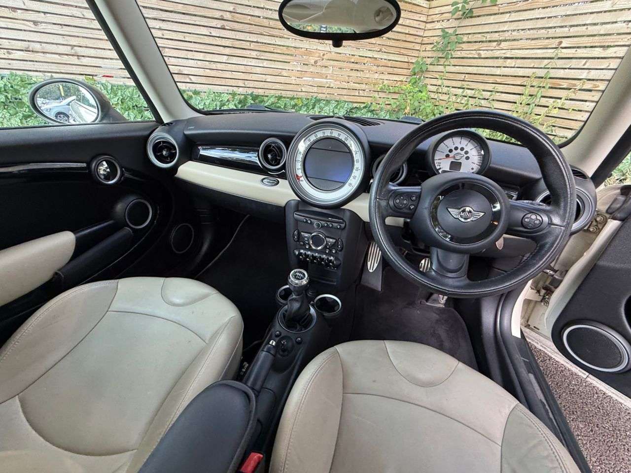 2011 MINI HATCH 2011 MINI HATCH