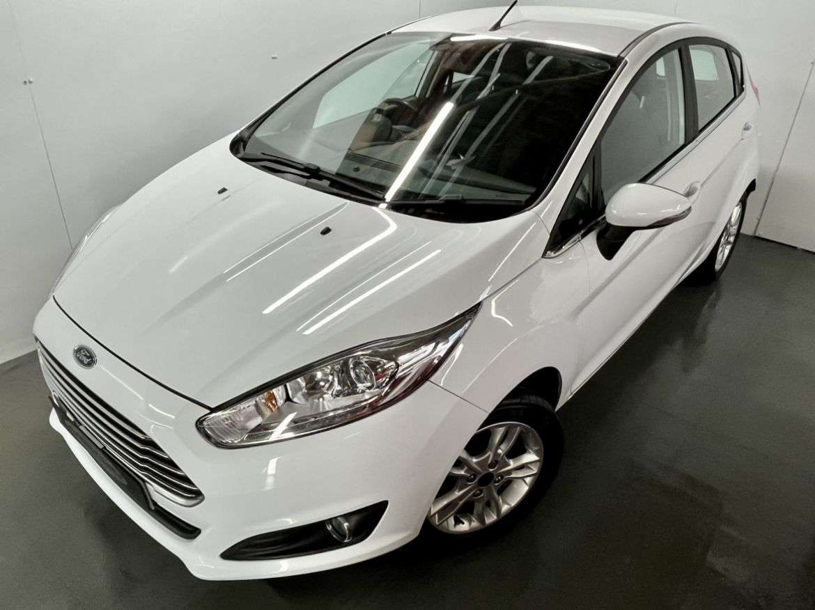 A 2017 FORD FIESTA 1.0T EcoBoost Zetec Hatchback 5dr Petrol Manual Euro 6 (s/s) (100 ps) 12 MO A 2017 FORD FIESTA 1.0T EcoBoost Zetec Hatchback 5dr Petrol Manual Euro 6 (s/s) (100 ps) 12 MO