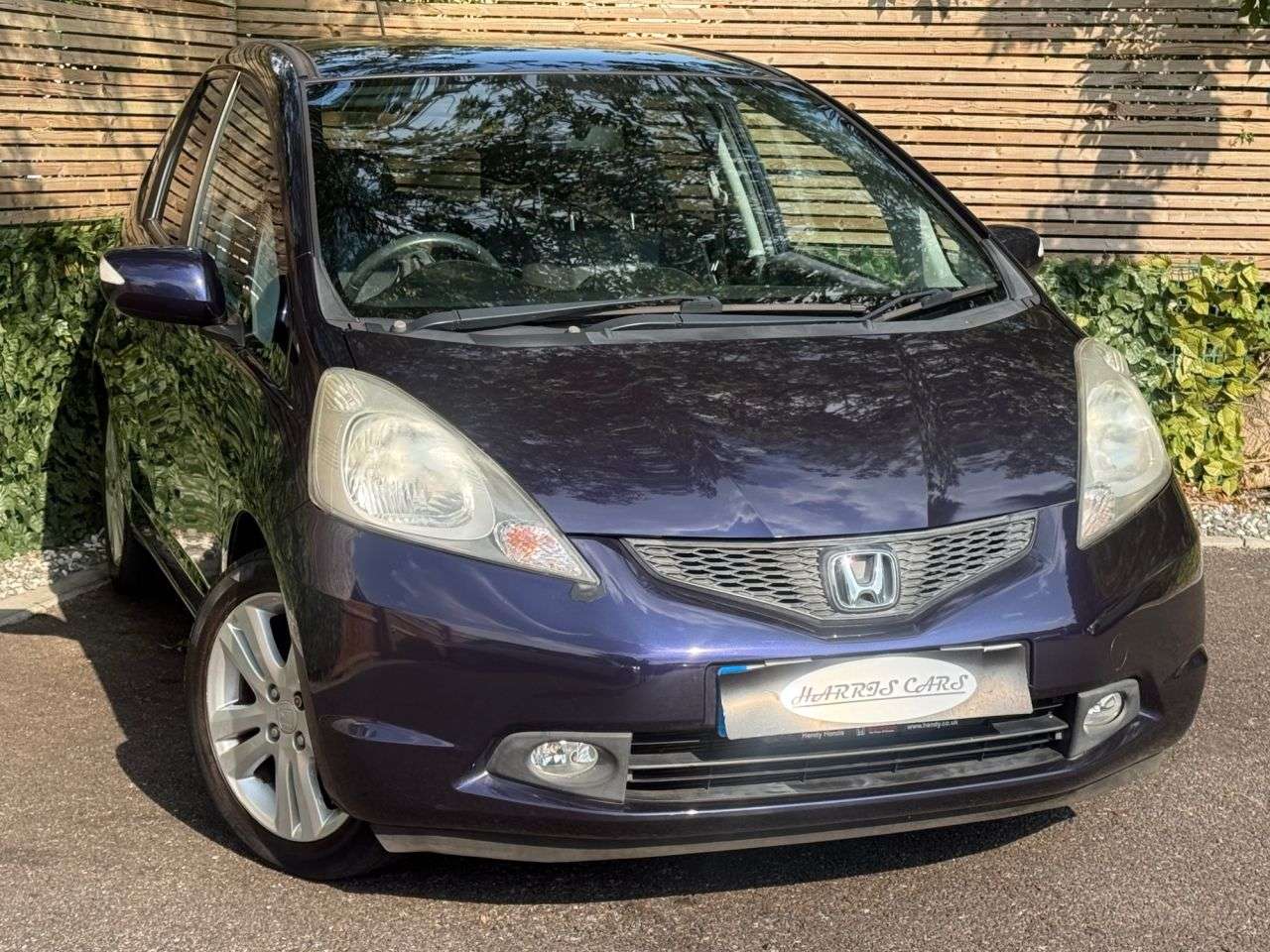 A 2009 HONDA JAZZ 1.4 i-VTEC EX Hatchback 5dr Petrol i SHIFT Euro 4 (100 ps) 12 MONTHS AA, FR A 2009 HONDA JAZZ 1.4 i-VTEC EX Hatchback 5dr Petrol i SHIFT Euro 4 (100 ps) 12 MONTHS AA, FR