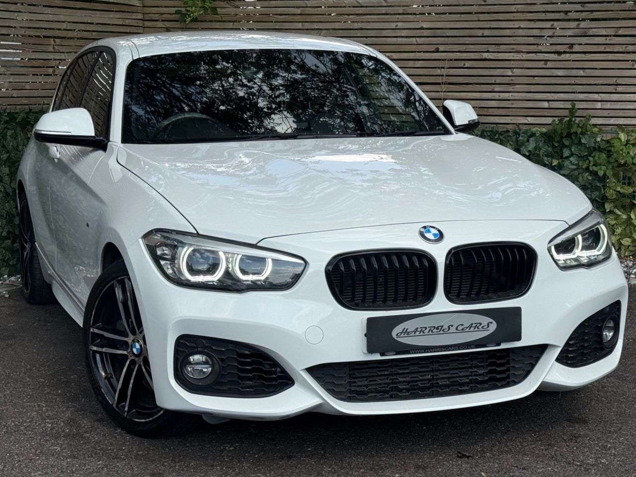 A 2018 BMW 1 SERIES 1.5 118i GPF M Sport Shadow Edition Hatchback 5dr Petrol Auto Euro 6 (s/s) A 2018 BMW 1 SERIES 1.5 118i GPF M Sport Shadow Edition Hatchback 5dr Petrol Auto Euro 6 (s/s)