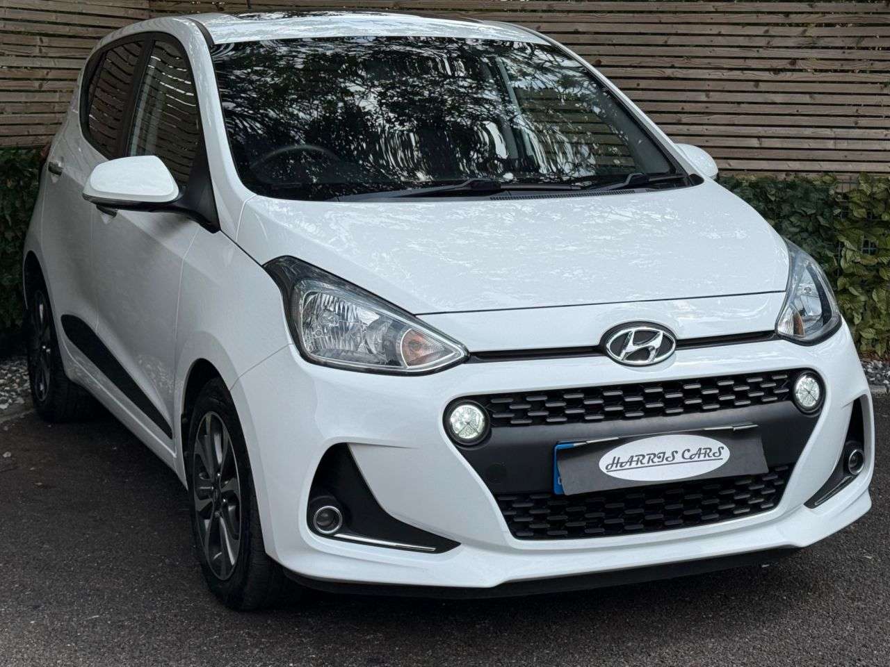 A 2018 HYUNDAI I10 1.2 Premium SE Hatchback 5dr Petrol Manual Euro 6 (87 ps) 12 MONTHS AA, FRE A 2018 HYUNDAI I10 1.2 Premium SE Hatchback 5dr Petrol Manual Euro 6 (87 ps) 12 MONTHS AA, FRE