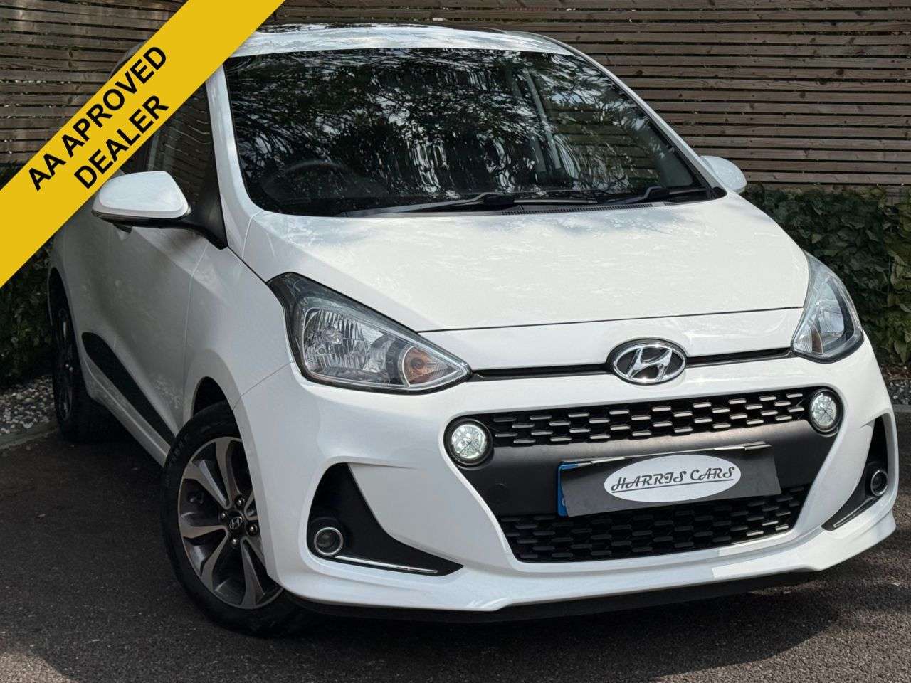 A 2018 HYUNDAI I10 1.2 Premium SE Hatchback 5dr Petrol Manual Euro 6 (87 ps) 12 MONTHS AA, FRE A 2018 HYUNDAI I10 1.2 Premium SE Hatchback 5dr Petrol Manual Euro 6 (87 ps) 12 MONTHS AA, FRE