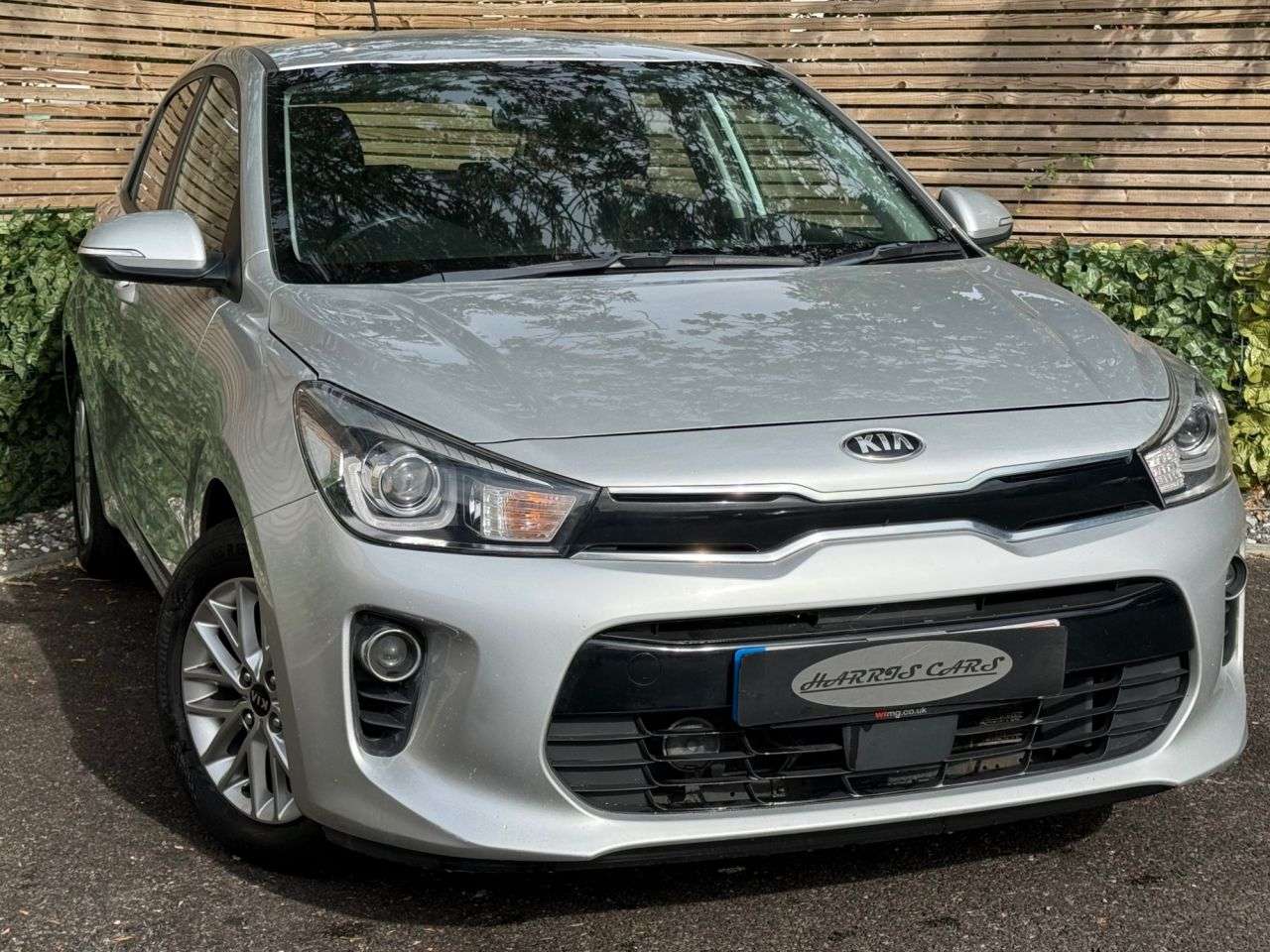 A 2019 KIA RIO 1.25 2 Hatchback 5dr Petrol Manual Euro 6 (s/s) (83 bhp) 12 MONTHS AA, FRES A 2019 KIA RIO 1.25 2 Hatchback 5dr Petrol Manual Euro 6 (s/s) (83 bhp) 12 MONTHS AA, FRES