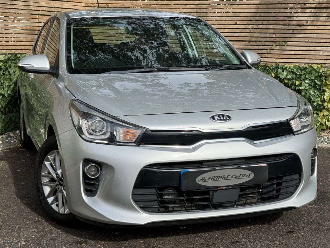 A 2019 KIA RIO 1.25 2 Hatchback 5dr Petrol Manual Euro 6 (s/s) (83 bhp) 12 MONTHS AA, FRES A 2019 KIA RIO 1.25 2 Hatchback 5dr Petrol Manual Euro 6 (s/s) (83 bhp) 12 MONTHS AA, FRES