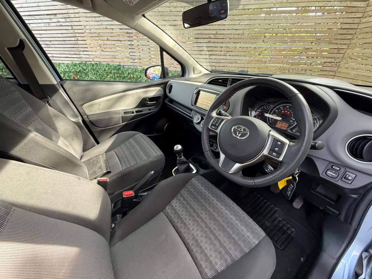 2016 TOYOTA YARIS 2016 TOYOTA YARIS