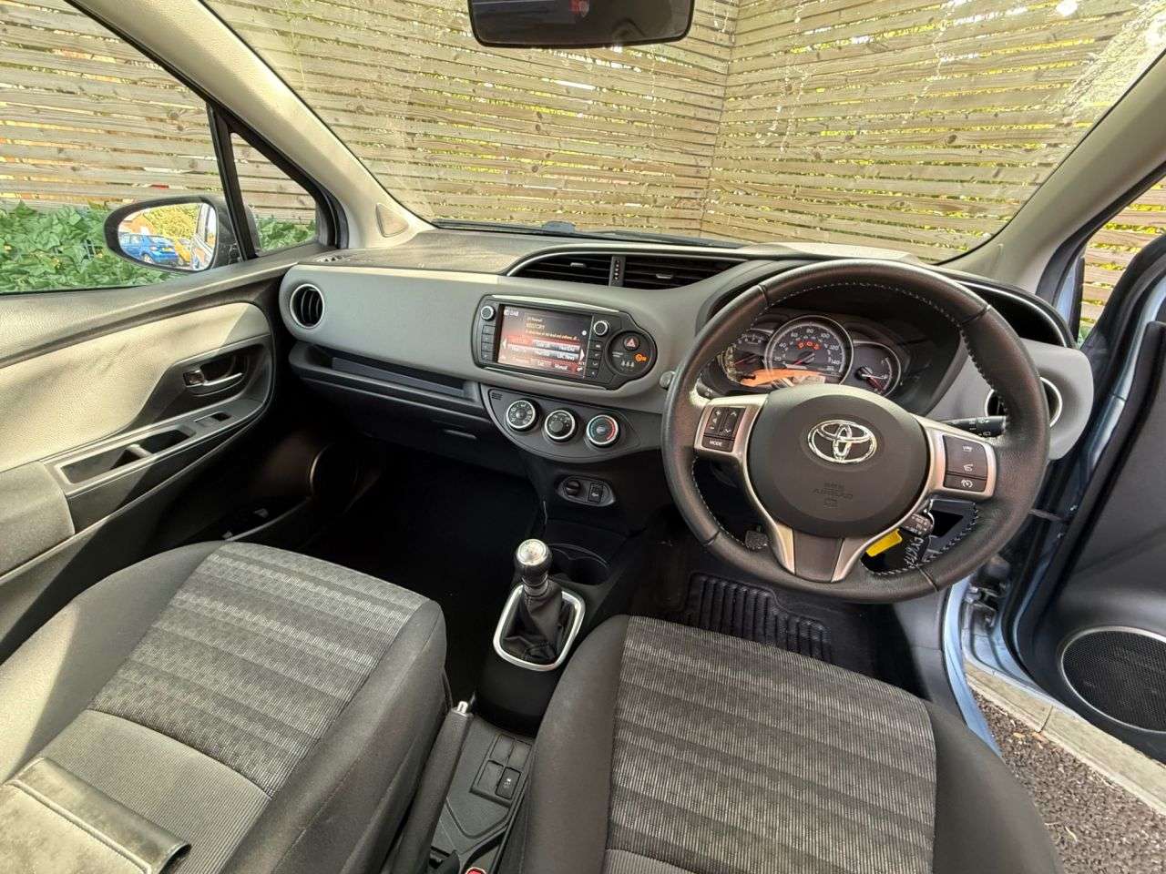 2016 TOYOTA YARIS 2016 TOYOTA YARIS