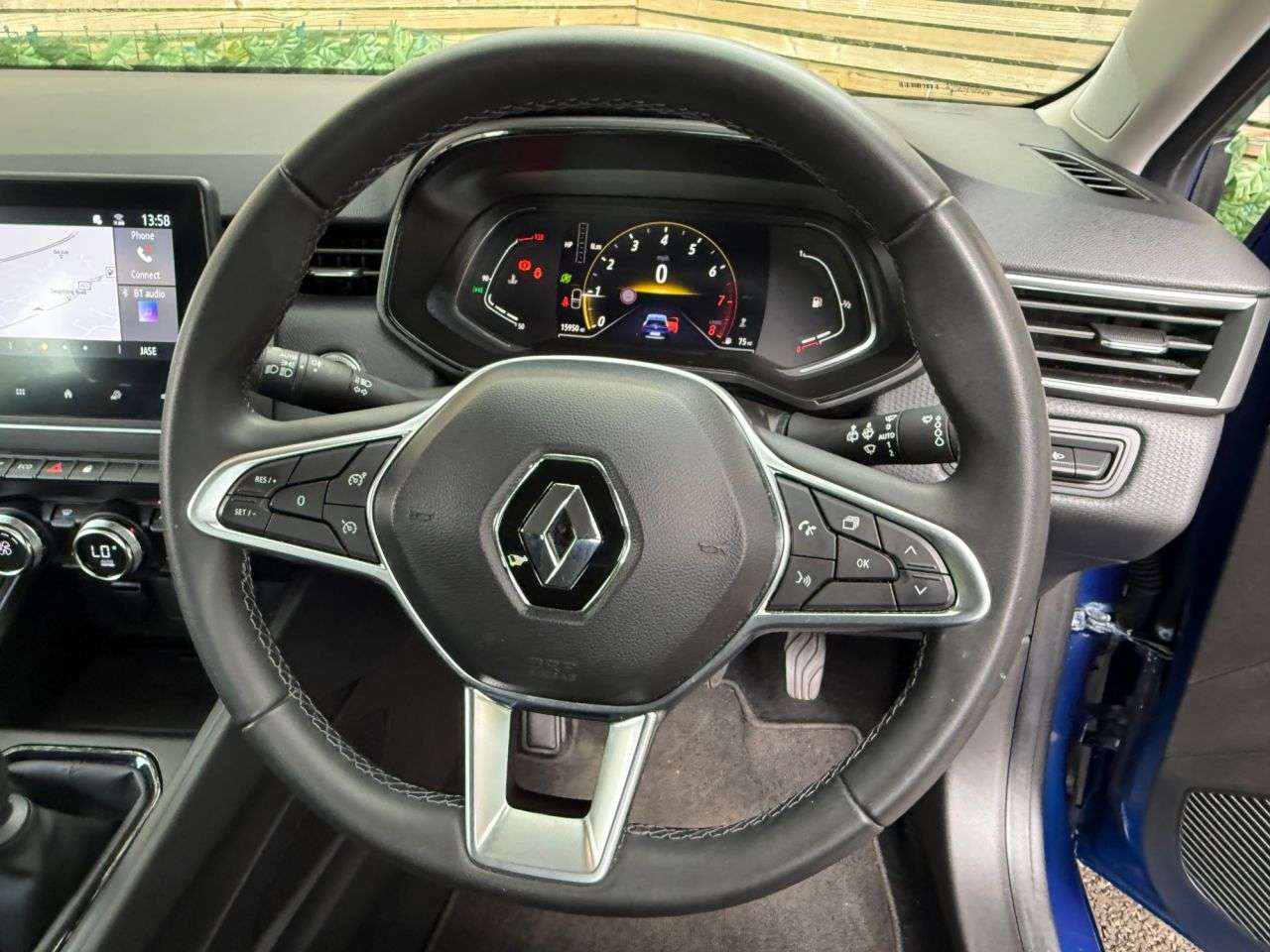 2022 RENAULT CLIO 2022 RENAULT CLIO