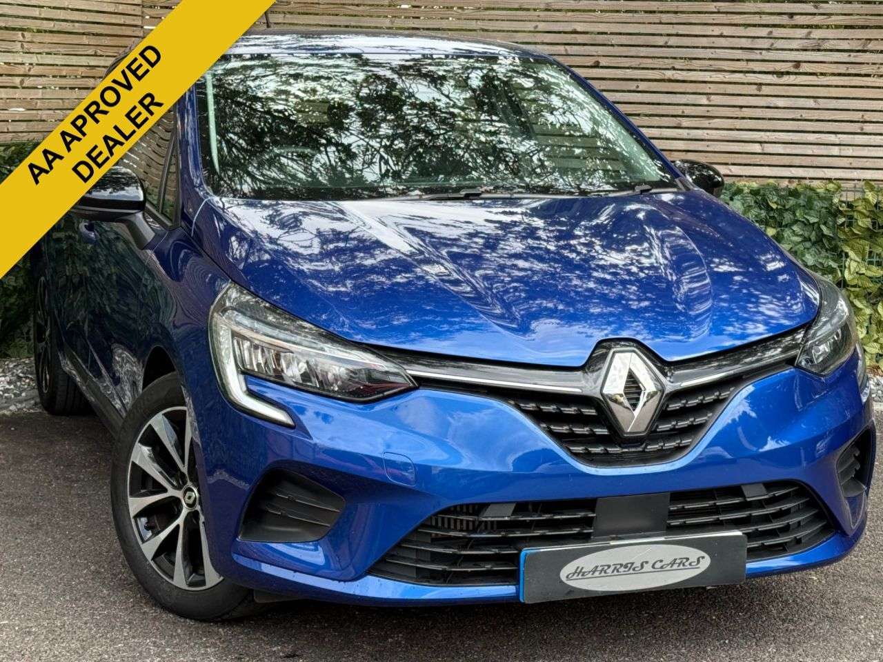 A 2022 RENAULT CLIO 1.0 TCe Evolution Hatchback 5dr Petrol Manual Euro 6 (s/s) (90 ps) 12 MONTH A 2022 RENAULT CLIO 1.0 TCe Evolution Hatchback 5dr Petrol Manual Euro 6 (s/s) (90 ps) 12 MONTH