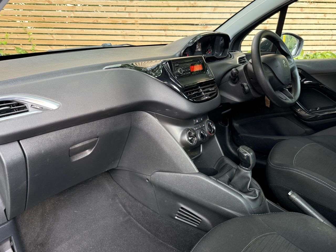 2014 PEUGEOT 107 2014 PEUGEOT 107