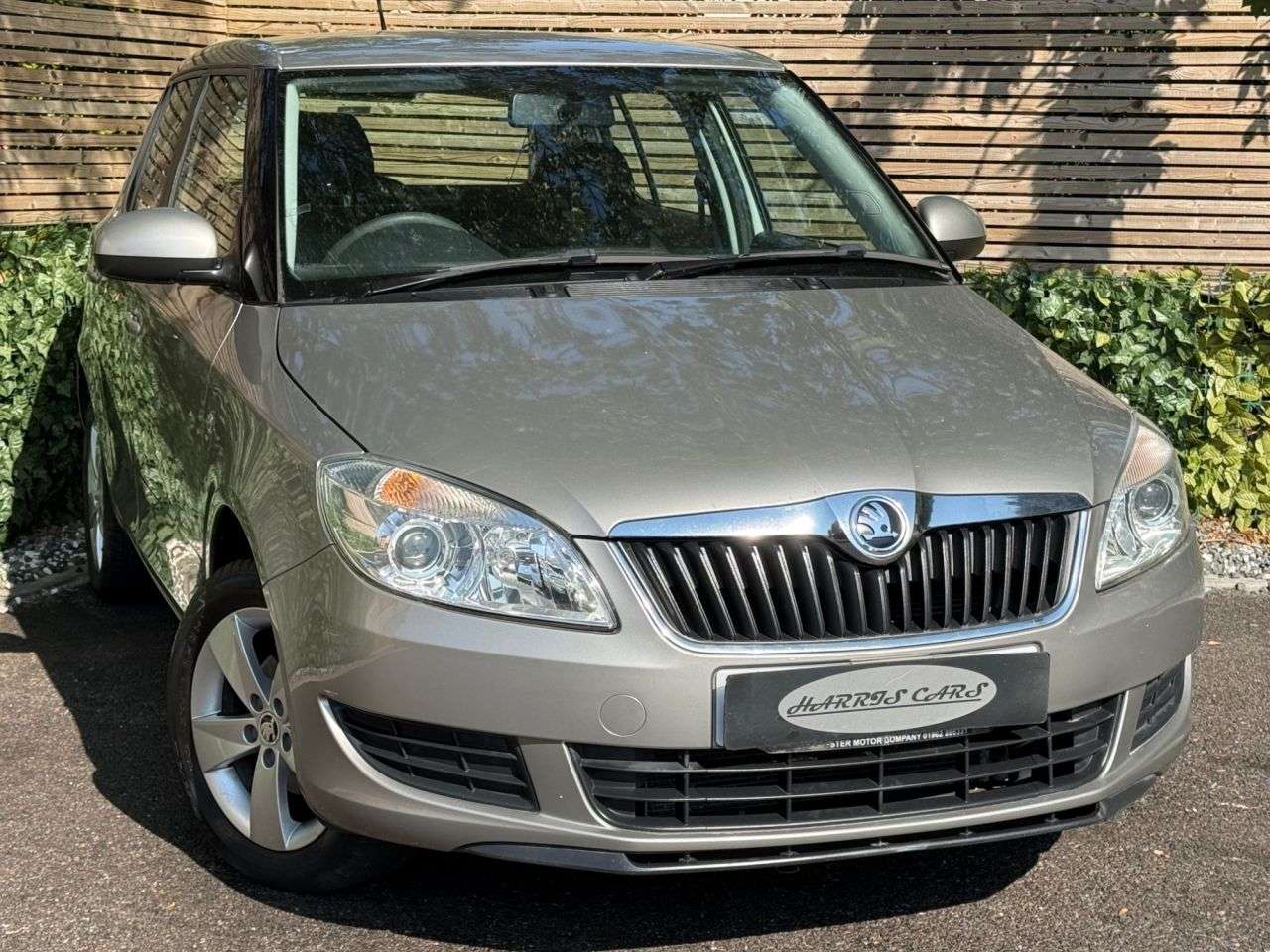 A 2014 SKODA FABIA 1.2 SE Hatchback 5dr Petrol Manual Euro 5 (69 ps) 12 MONTHS AA, FRESH SERVI A 2014 SKODA FABIA 1.2 SE Hatchback 5dr Petrol Manual Euro 5 (69 ps) 12 MONTHS AA, FRESH SERVI
