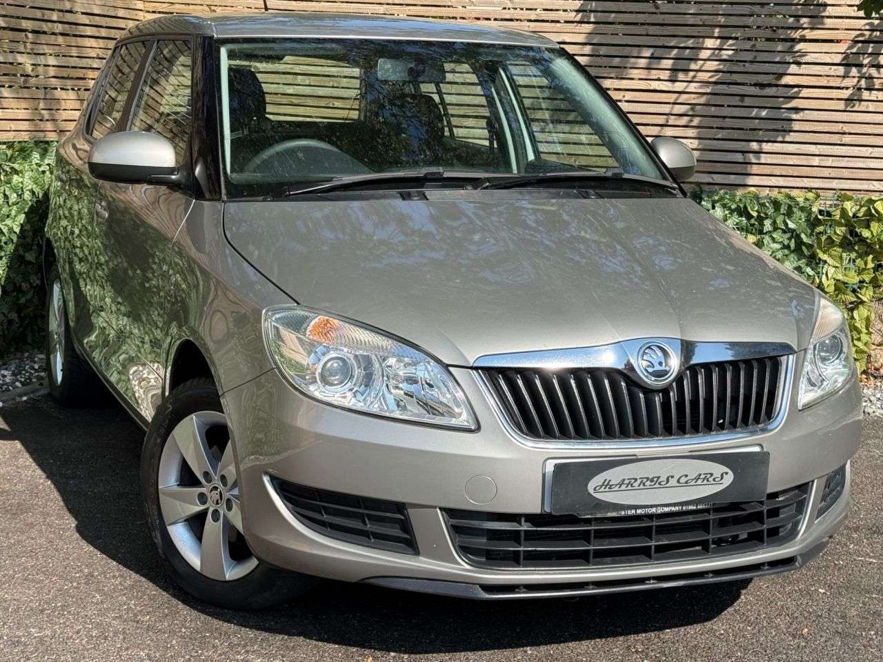A 2014 SKODA FABIA 1.2 SE Hatchback 5dr Petrol Manual Euro 5 (69 ps) 12 MONTHS AA, FRESH SERVI A 2014 SKODA FABIA 1.2 SE Hatchback 5dr Petrol Manual Euro 5 (69 ps) 12 MONTHS AA, FRESH SERVI