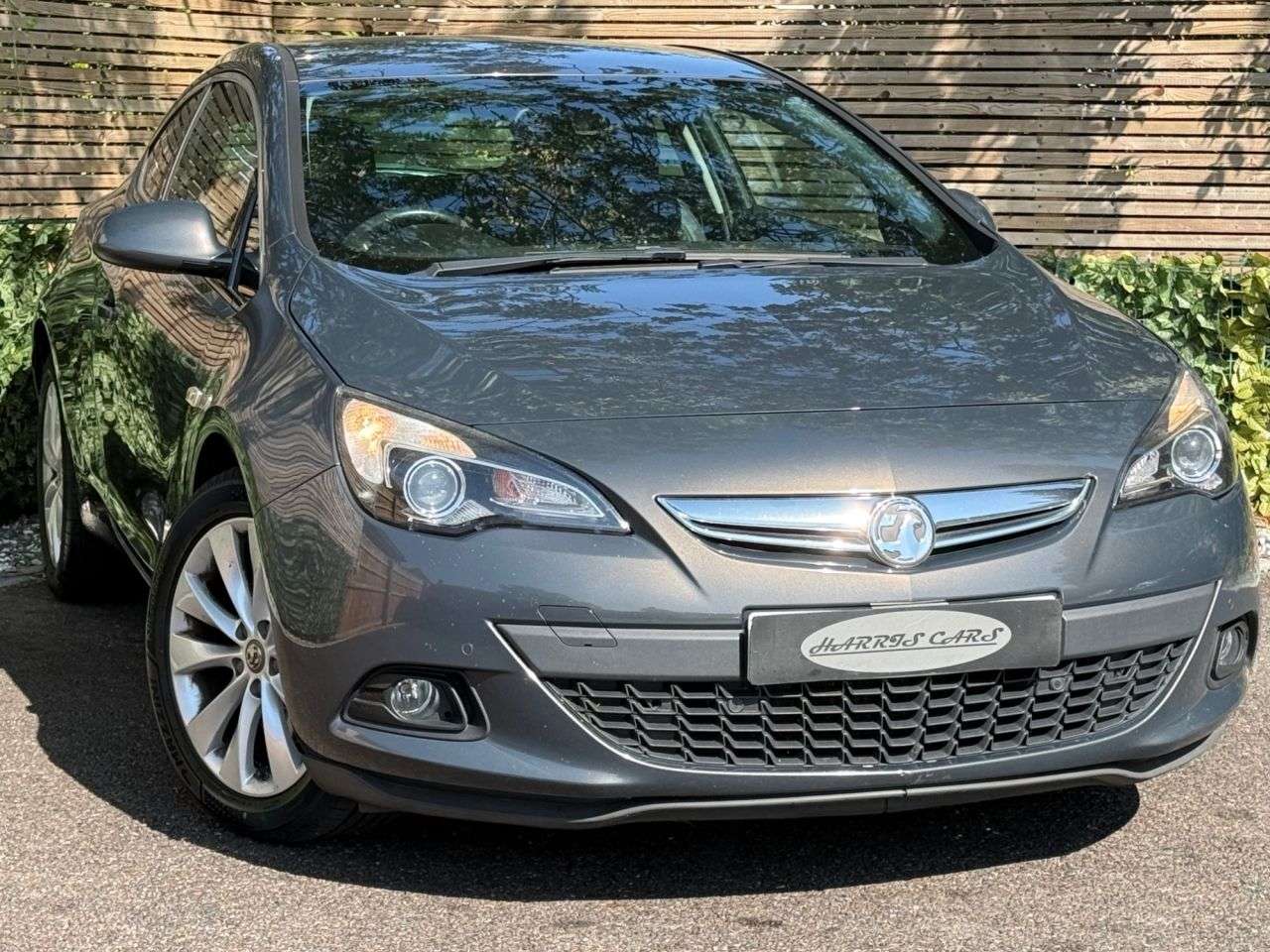 A 2017 VAUXHALL ASTRA GTC 1.6 CDTi ecoFLEX SRi Coupe 3dr Diesel Manual Euro 6 (s/s) (110 ps) 12 MONTH A 2017 VAUXHALL ASTRA GTC 1.6 CDTi ecoFLEX SRi Coupe 3dr Diesel Manual Euro 6 (s/s) (110 ps) 12 MONTH