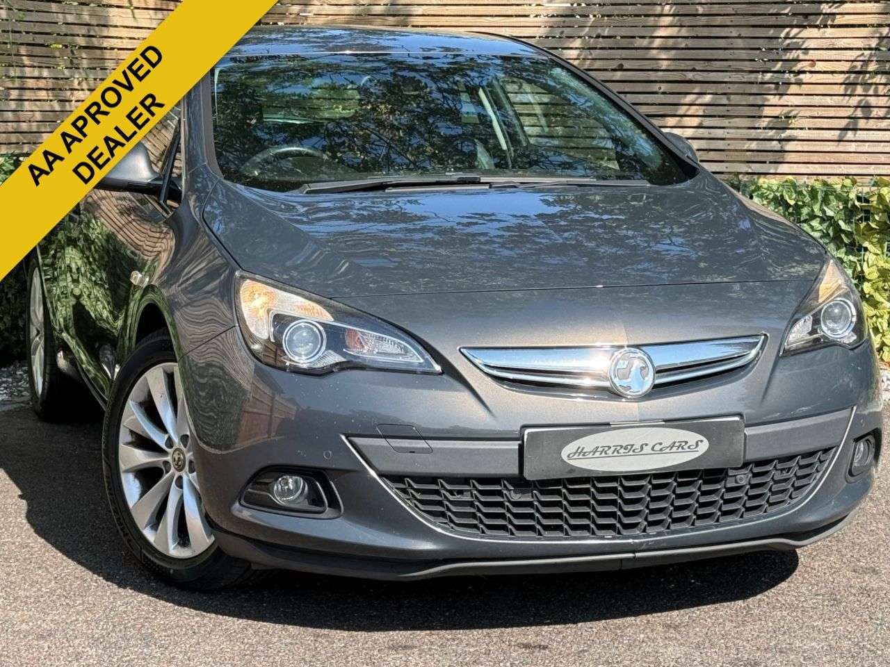 A 2017 VAUXHALL ASTRA GTC 1.6 CDTi ecoFLEX SRi Coupe 3dr Diesel Manual Euro 6 (s/s) (110 ps) 12 MONTH A 2017 VAUXHALL ASTRA GTC 1.6 CDTi ecoFLEX SRi Coupe 3dr Diesel Manual Euro 6 (s/s) (110 ps) 12 MONTH