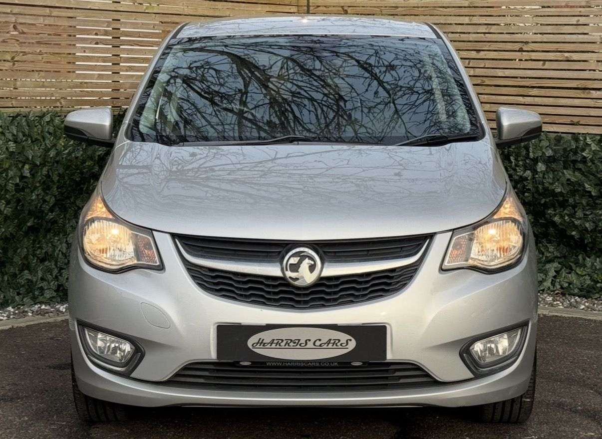 A 2019 VAUXHALL VIVA 1.0i SE Hatchback 5dr Petrol Manual Euro 6 (73 ps) 12 MONTHS AA, FRESH SERV A 2019 VAUXHALL VIVA 1.0i SE Hatchback 5dr Petrol Manual Euro 6 (73 ps) 12 MONTHS AA, FRESH SERV