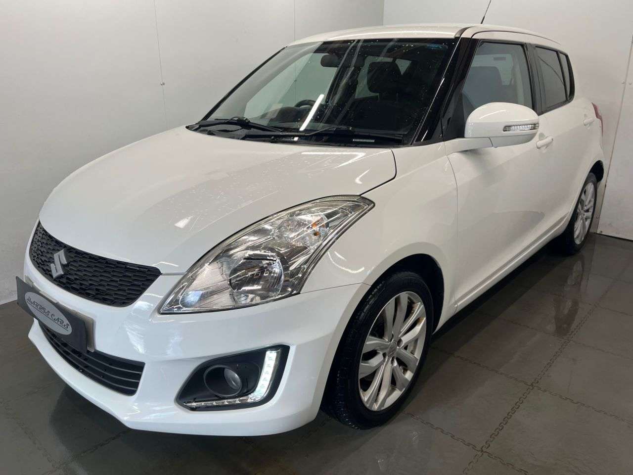 2015 SUZUKI SWIFT 2015 SUZUKI SWIFT