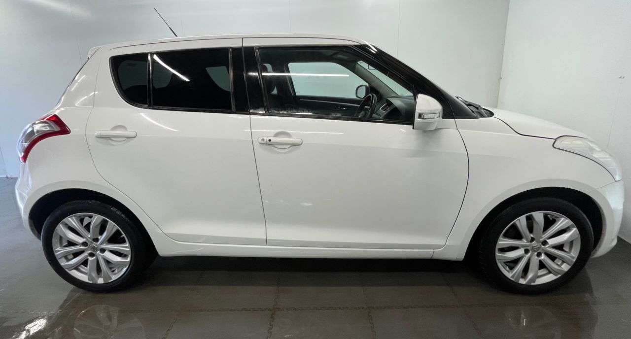 2015 SUZUKI SWIFT 2015 SUZUKI SWIFT