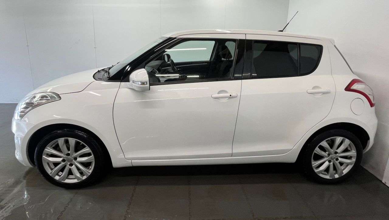 2015 SUZUKI SWIFT 2015 SUZUKI SWIFT