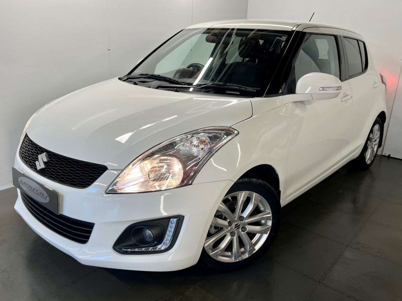 A 2015 SUZUKI SWIFT 1.2 SZ3 Hatchback 5dr Petrol Manual Euro 5 (94 ps) 12 MONTHS AA, FRESH SERV A 2015 SUZUKI SWIFT 1.2 SZ3 Hatchback 5dr Petrol Manual Euro 5 (94 ps) 12 MONTHS AA, FRESH SERV