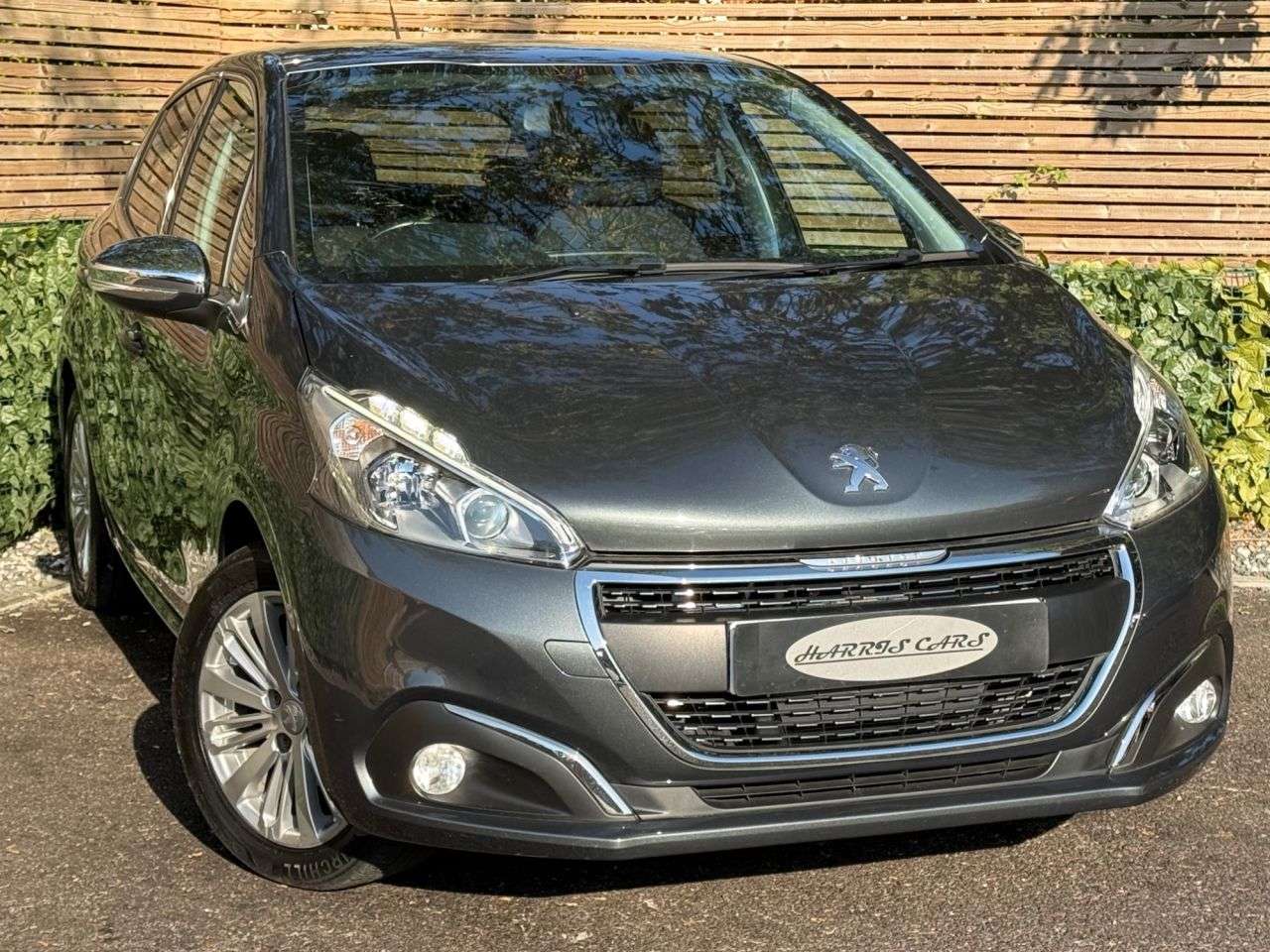 A 2017 PEUGEOT 208 1.2 PureTech Allure Hatchback 5dr Petrol Manual Euro 6 (82 ps) 12 MONTHS AA A 2017 PEUGEOT 208 1.2 PureTech Allure Hatchback 5dr Petrol Manual Euro 6 (82 ps) 12 MONTHS AA