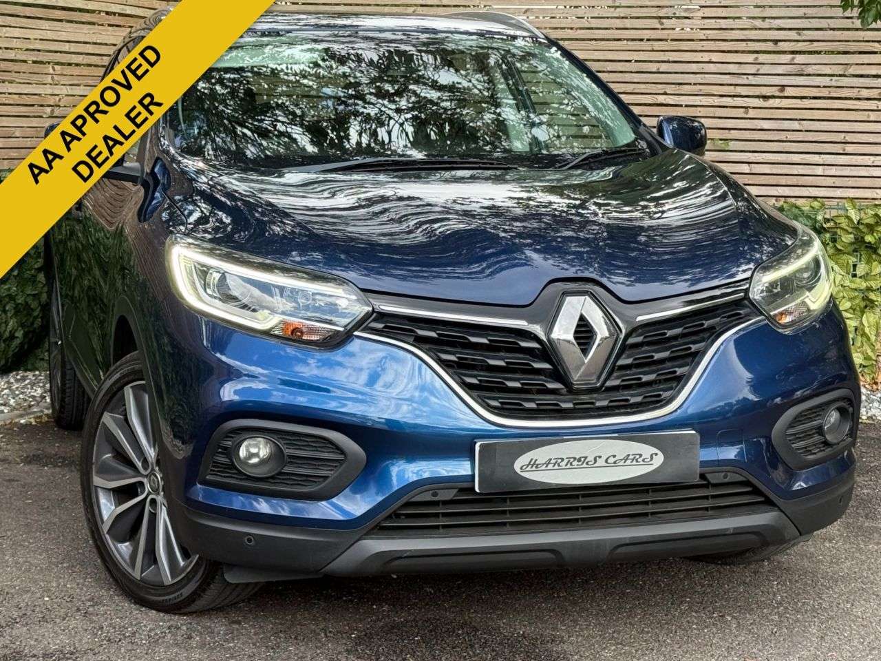 A 2019 RENAULT KADJAR 1.3 TCe Iconic SUV 5dr Petrol Manual Euro 6 (s/s) (140 ps) 12 MONTHS AA, FR A 2019 RENAULT KADJAR 1.3 TCe Iconic SUV 5dr Petrol Manual Euro 6 (s/s) (140 ps) 12 MONTHS AA, FR