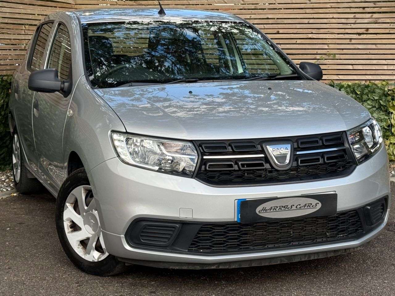 A 2018 DACIA SANDERO 1.0 SCe Ambiance Hatchback 5dr Petrol Manual Euro 6 (75 ps) 12 MONTHS AA, F A 2018 DACIA SANDERO 1.0 SCe Ambiance Hatchback 5dr Petrol Manual Euro 6 (75 ps) 12 MONTHS AA, F