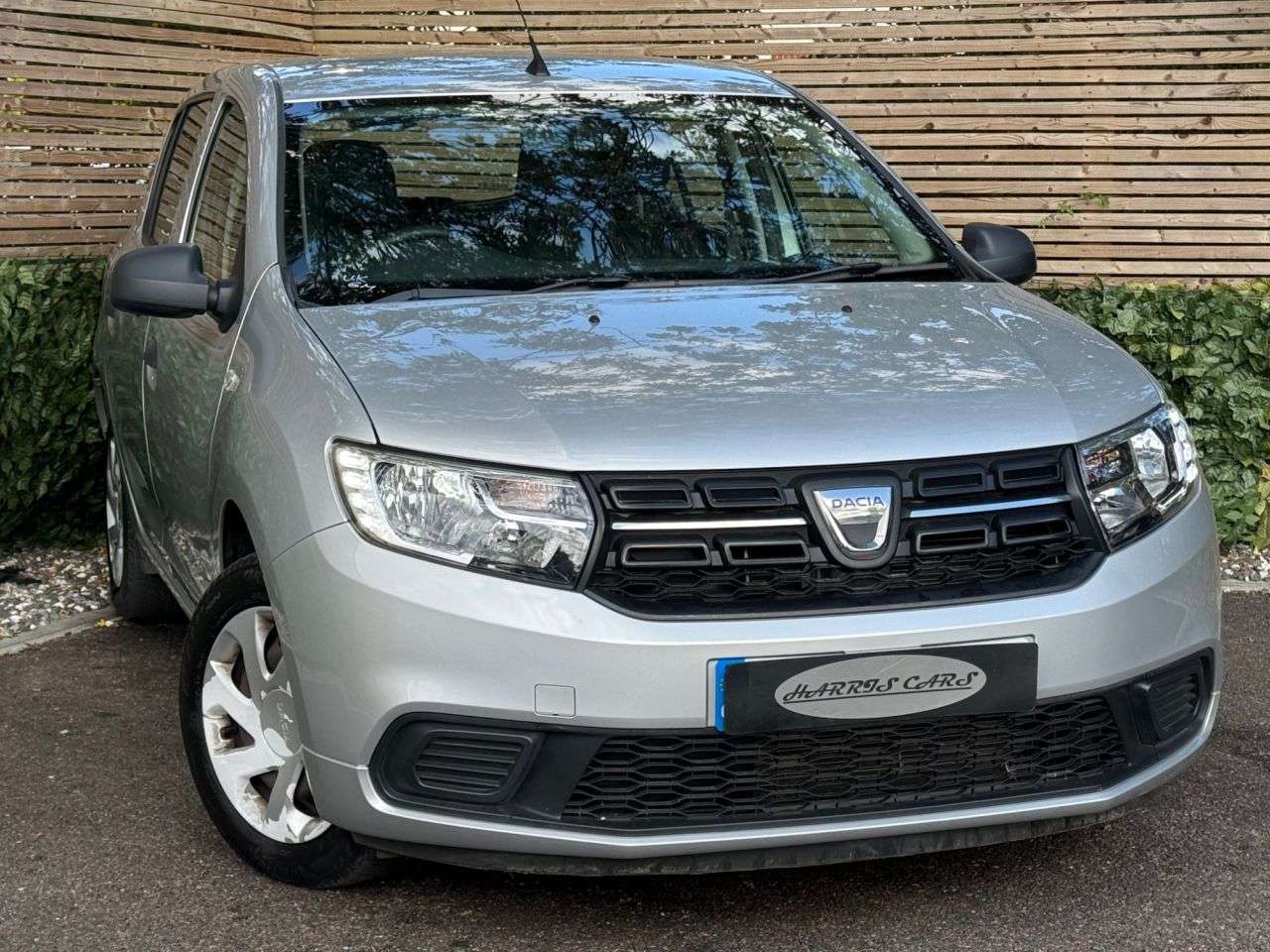 A 2018 DACIA SANDERO 1.0 SCe Ambiance Hatchback 5dr Petrol Manual Euro 6 (75 ps) 12 MONTHS AA, F A 2018 DACIA SANDERO 1.0 SCe Ambiance Hatchback 5dr Petrol Manual Euro 6 (75 ps) 12 MONTHS AA, F