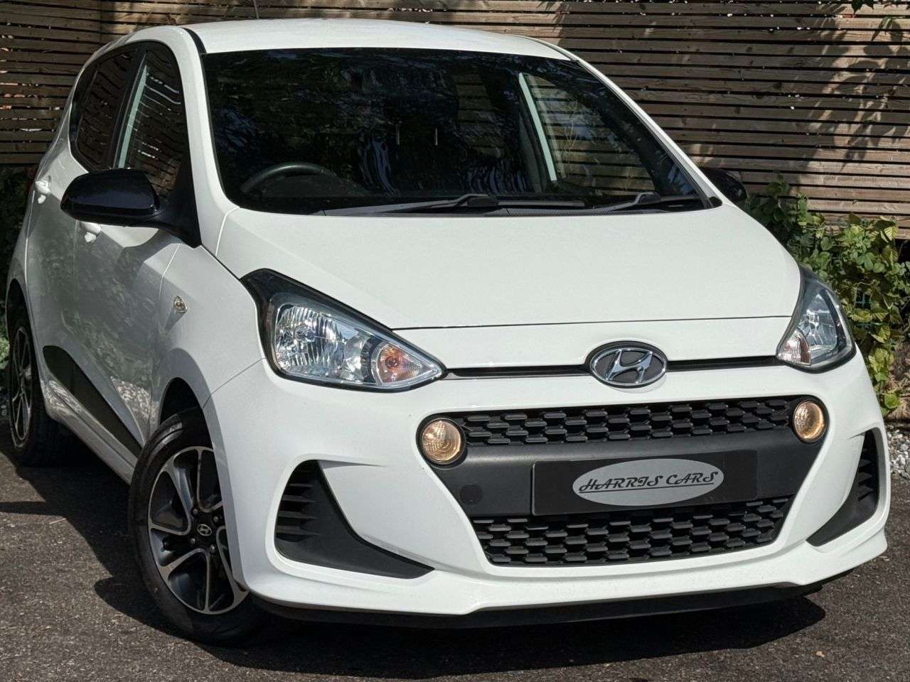 A 2018 HYUNDAI I10 1.0 GO! SE Hatchback 5dr Petrol Manual Euro 6 (66 ps) 12 MONTHS AA, FRESH S A 2018 HYUNDAI I10 1.0 GO! SE Hatchback 5dr Petrol Manual Euro 6 (66 ps) 12 MONTHS AA, FRESH S