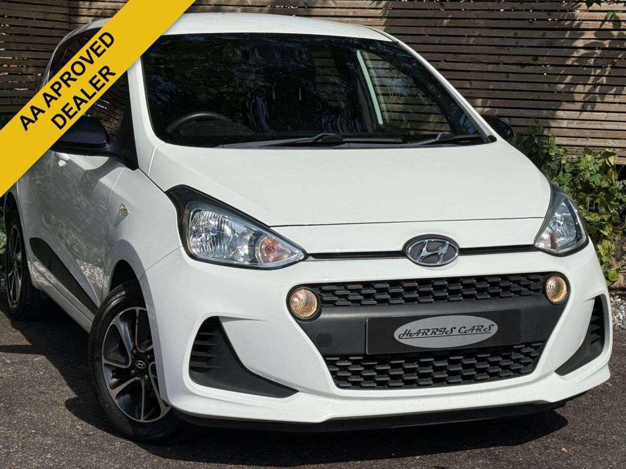 A 2018 HYUNDAI I10 1.0 GO! SE Hatchback 5dr Petrol Manual Euro 6 (66 ps) 12 MONTHS AA, FRESH S A 2018 HYUNDAI I10 1.0 GO! SE Hatchback 5dr Petrol Manual Euro 6 (66 ps) 12 MONTHS AA, FRESH S